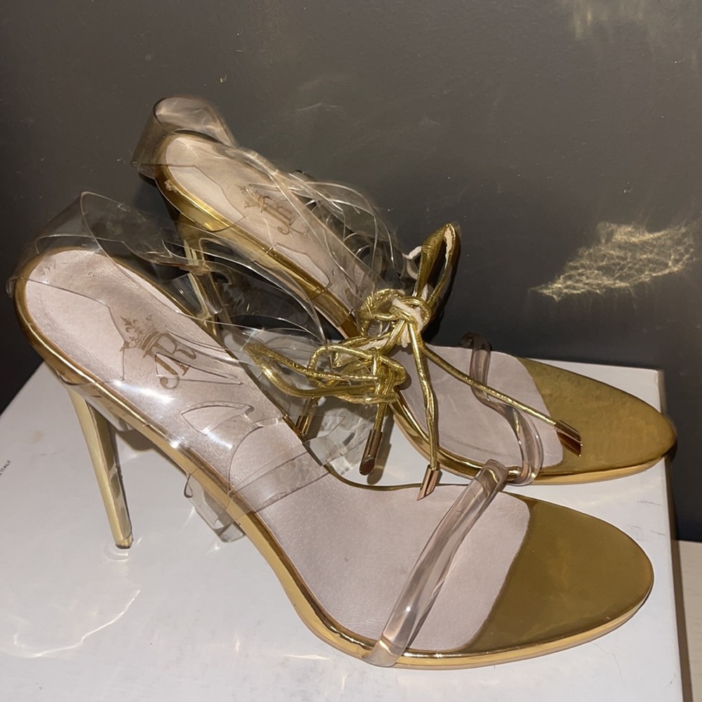 Shoes - Picture 2 of 6